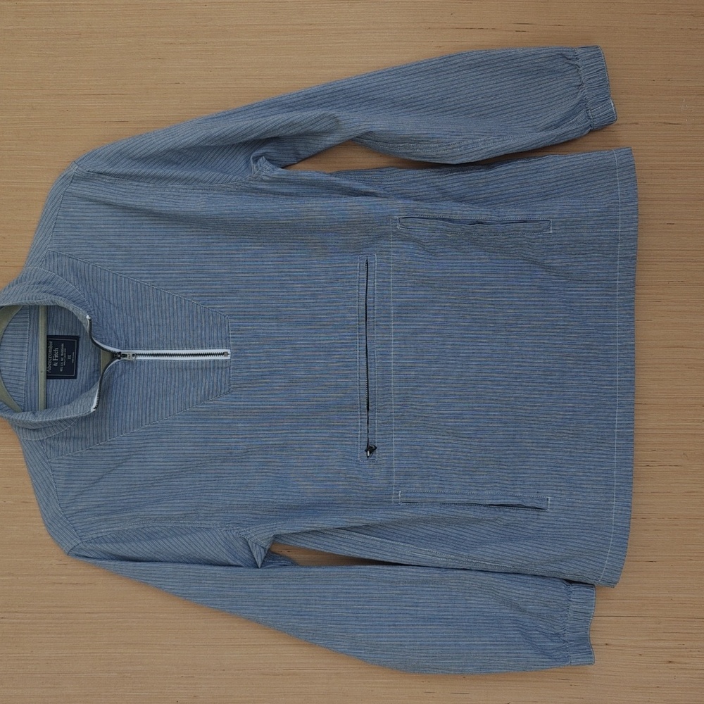 Abercrombie pull over jacket